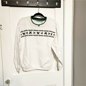 HASTING & SMITH Christmas Holiday Crewneck White sweatshirt Embroidered SIZE L